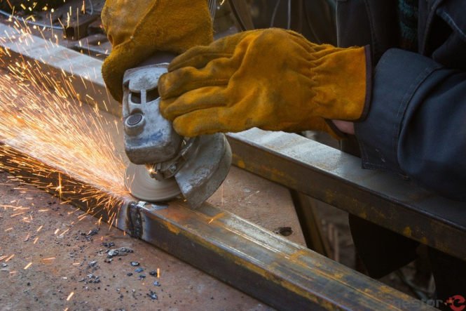 o que é serralheria